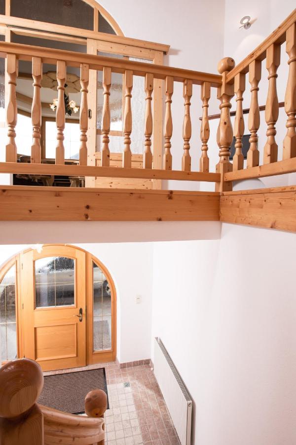 ניוסטיפט אים סטובאיטל Apart&Chalet Chiara מראה חיצוני תמונה