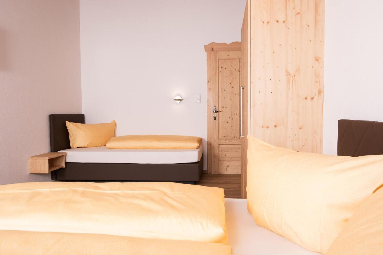 ניוסטיפט אים סטובאיטל Apart&Chalet Chiara מראה חיצוני תמונה