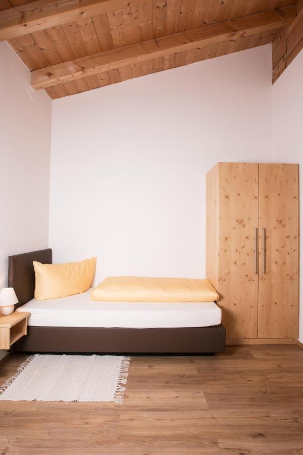 ניוסטיפט אים סטובאיטל Apart&Chalet Chiara מראה חיצוני תמונה
