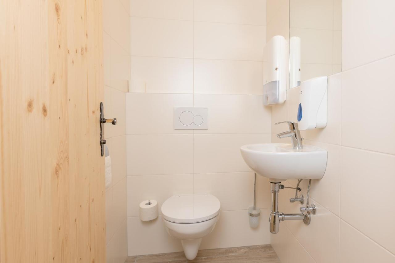 ניוסטיפט אים סטובאיטל Apart&Chalet Chiara מראה חיצוני תמונה
