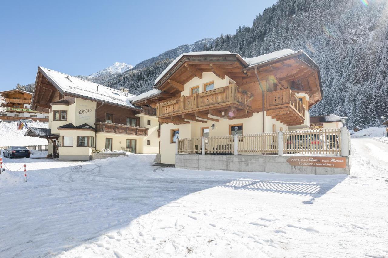 ניוסטיפט אים סטובאיטל Apart&Chalet Chiara מראה חיצוני תמונה