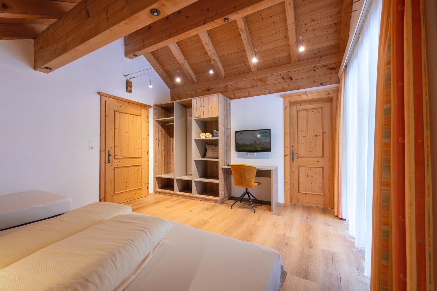 ניוסטיפט אים סטובאיטל Apart&Chalet Chiara מראה חיצוני תמונה