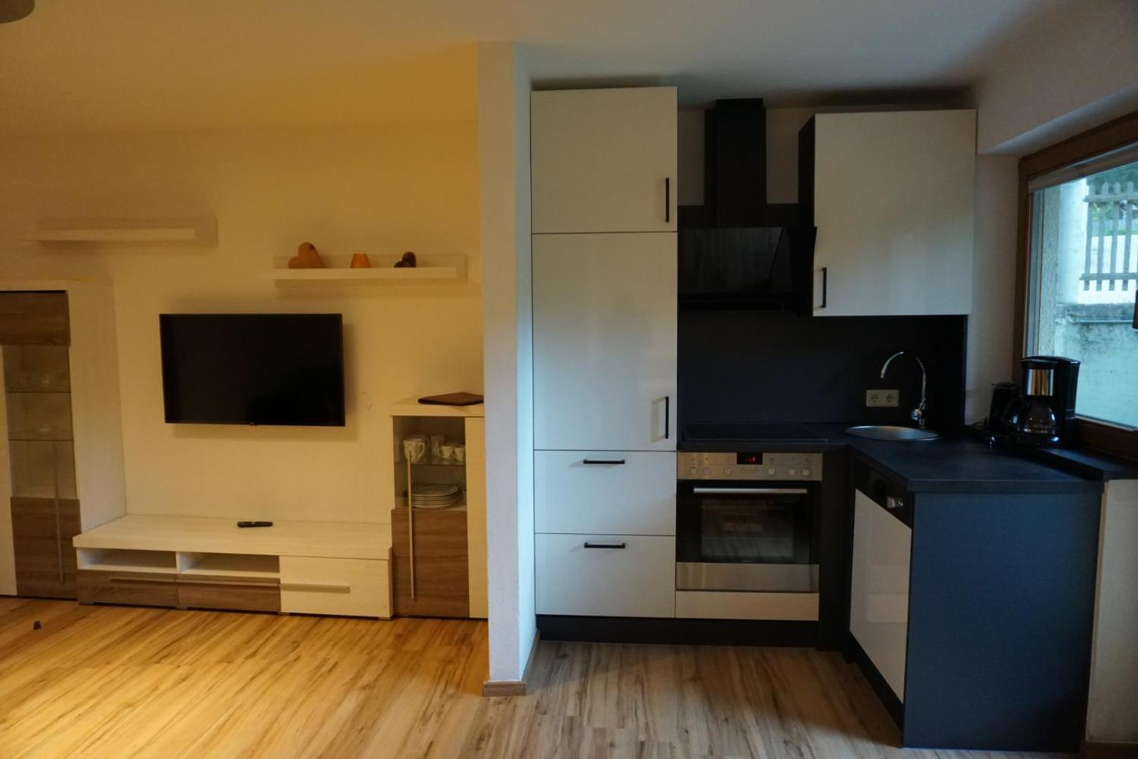 ניוסטיפט אים סטובאיטל Apart&Chalet Chiara מראה חיצוני תמונה
